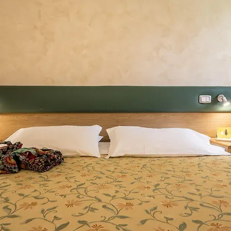 Vega 3* Perugia