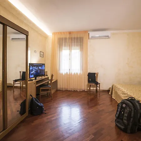 Vega Hotel 3*